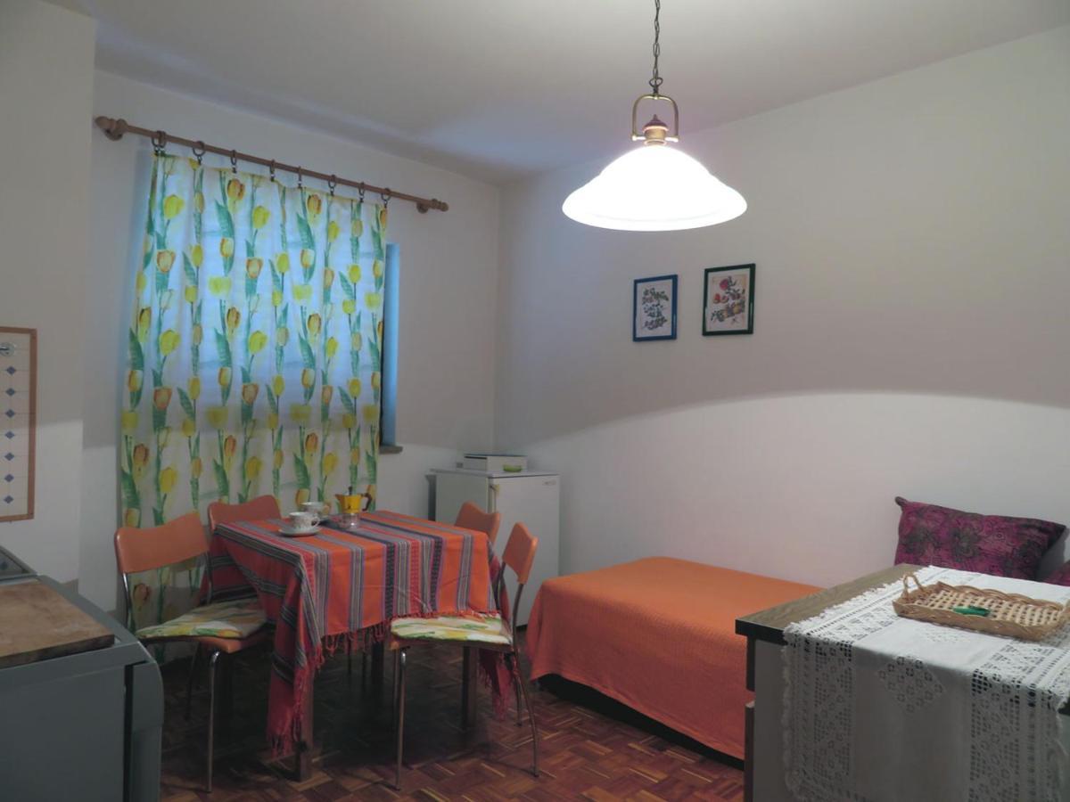 King Tomislav Apartments Цриквеница Экстерьер фото