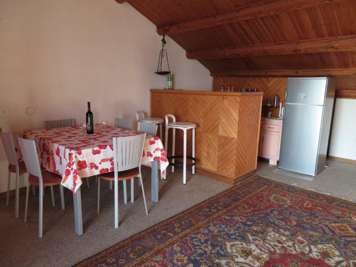 King Tomislav Apartments Цриквеница Экстерьер фото